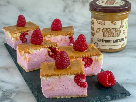 Wakacyjne ciasto z galaretek z pastą Peanoot Butter