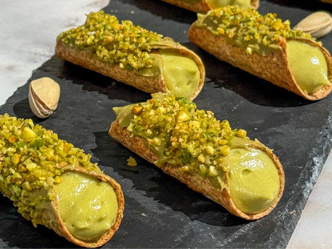 cannoli z kremem pisatcjowym