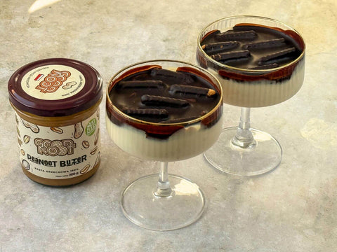 Wegański sernik japoński z czekoladą i Peanoot Butter